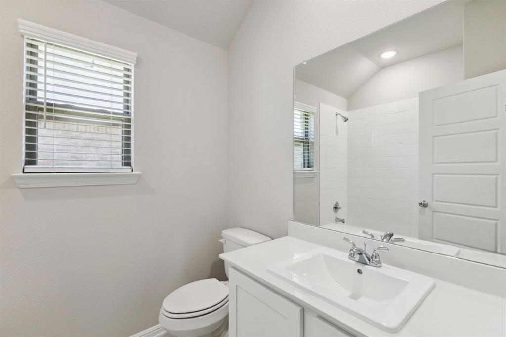 1324 Capecastle Lane Property Photo 19
