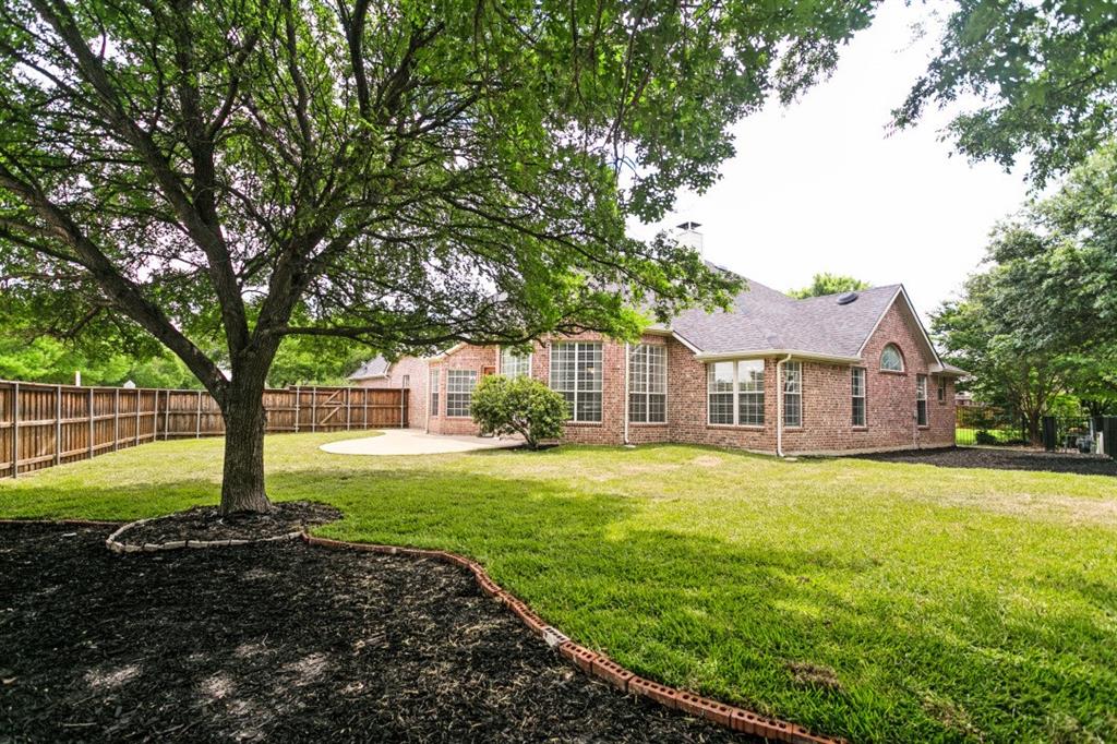 9499 Blackthorn Trail Property Photo 39