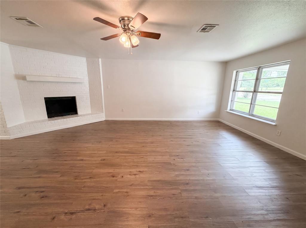 3720 Wingate Drive Property Photo 3