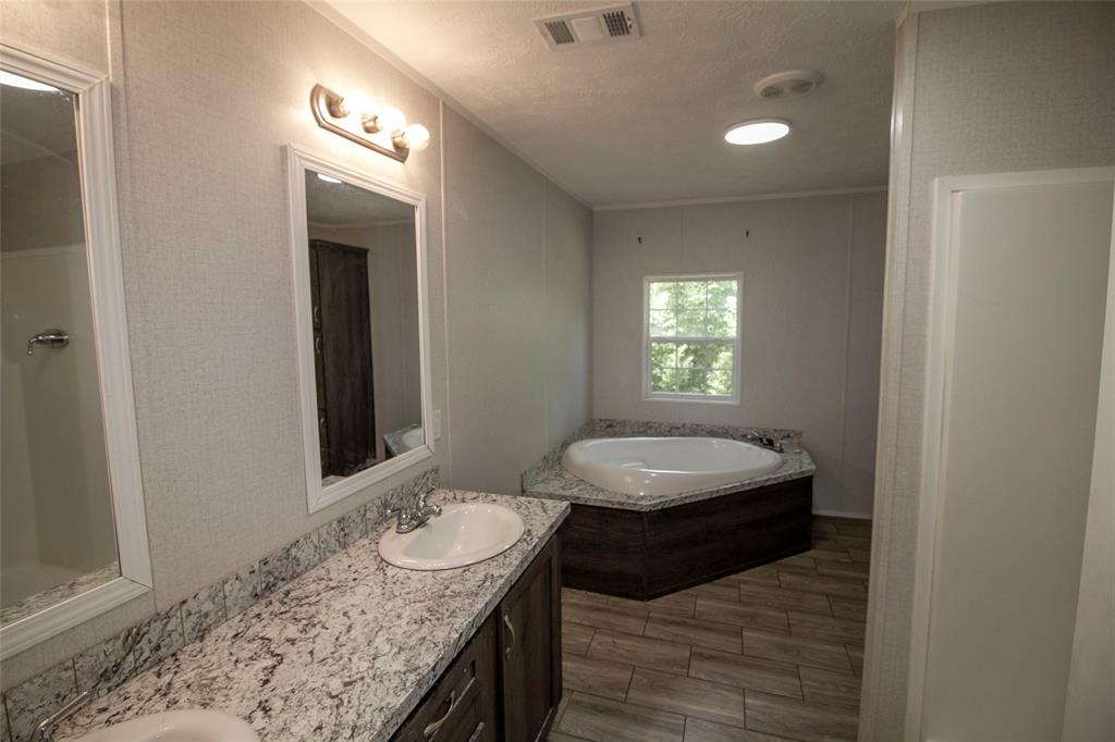 120 D'arbonne Spur Property Photo 8