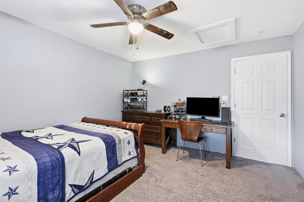 2518 Gladstone Drive Property Photo 12