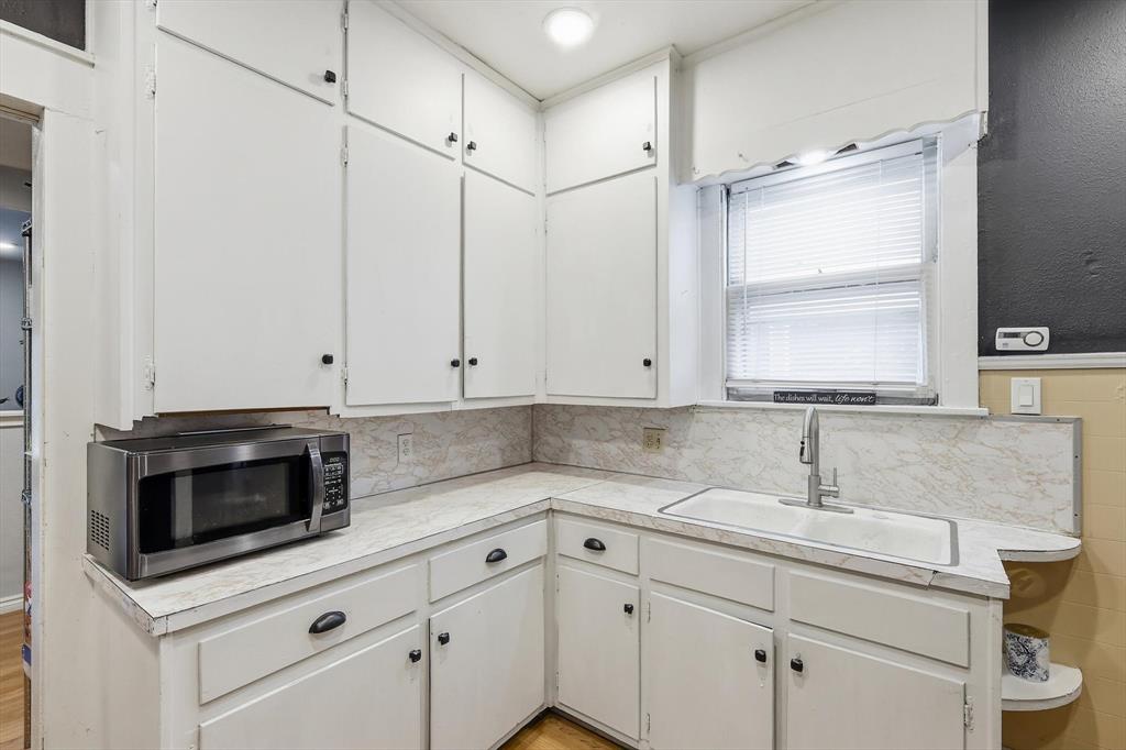 2518 Gladstone Drive Property Photo 18