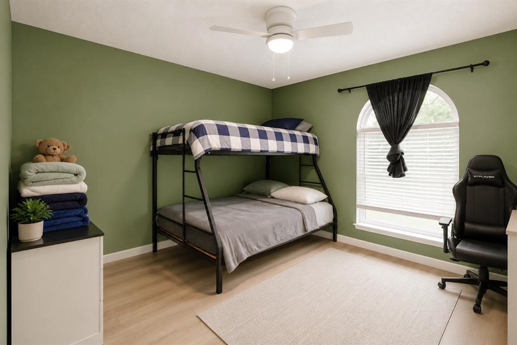 527 Shelly Court Property Photo 16