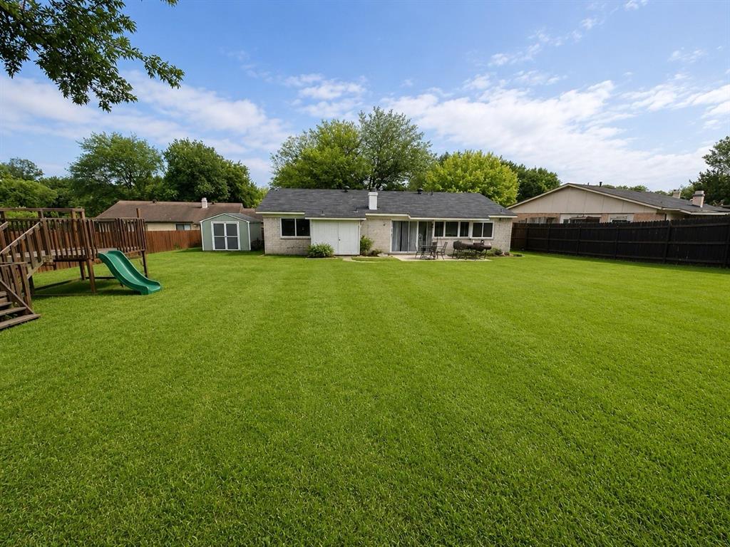 527 Shelly Court Property Photo 18