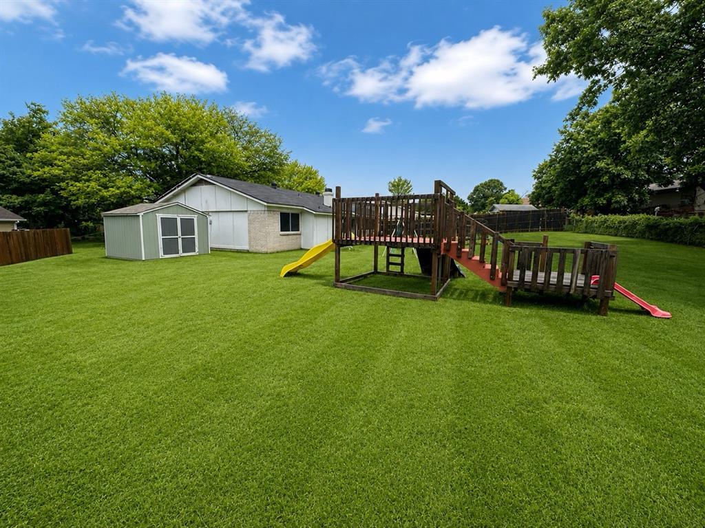 527 Shelly Court Property Photo 20