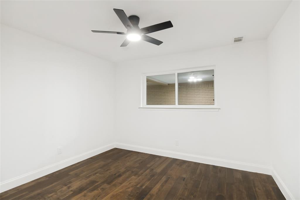 9552 Timberleaf Drive Property Photo 17