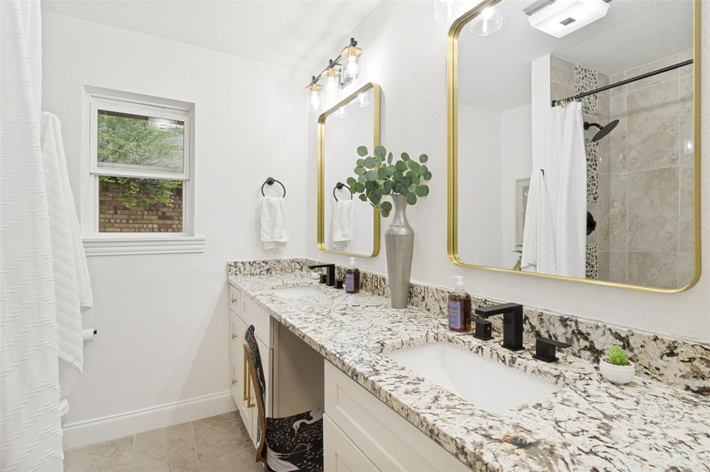 9552 Timberleaf Drive Property Photo 18
