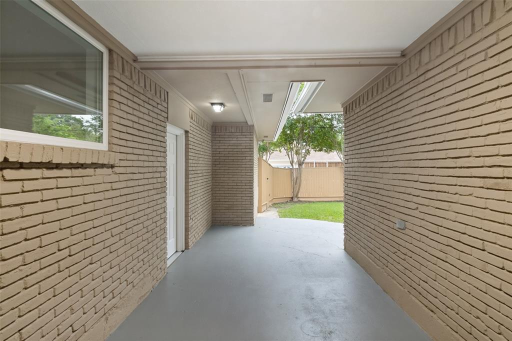 9552 Timberleaf Drive Property Photo 27