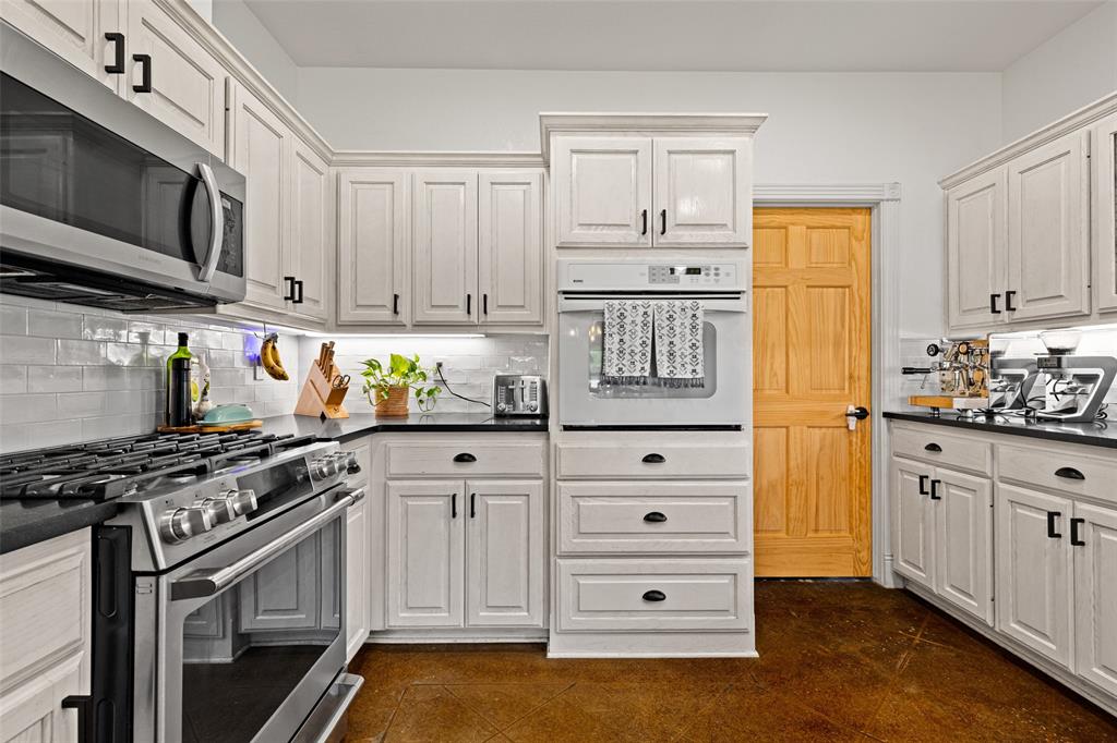 152 Black Hawk Lane Property Photo 14