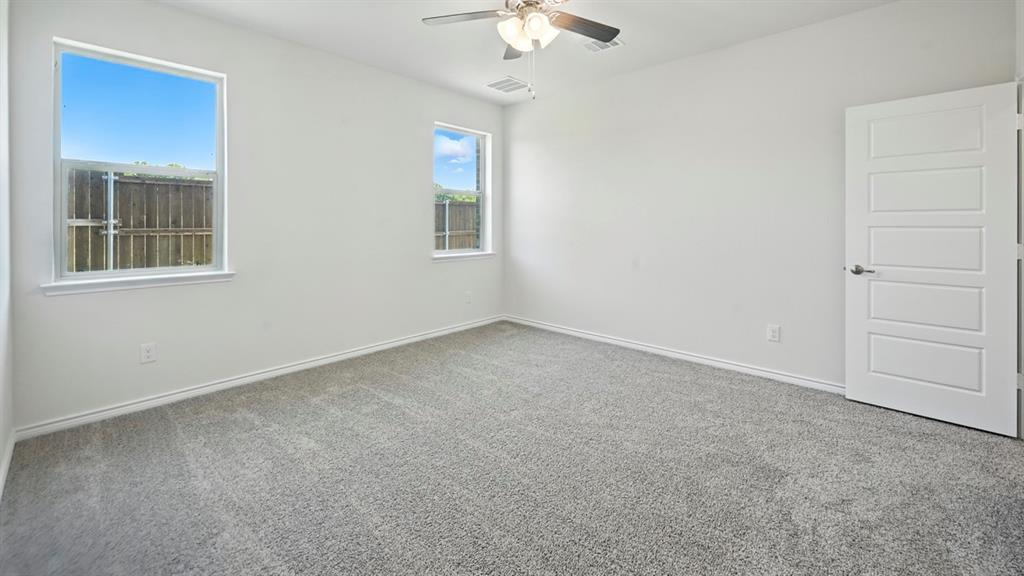 2117 Crockett Way Property Photo 9