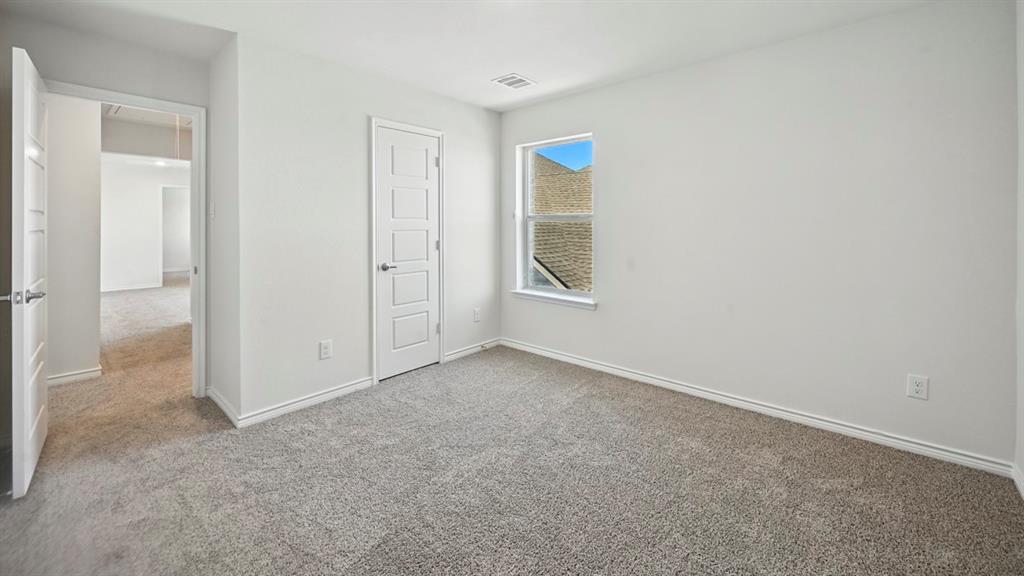 2117 Crockett Way Property Photo 15