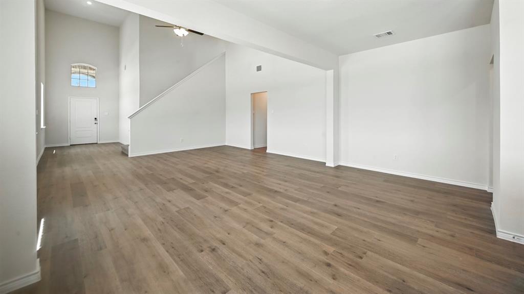 2117 Crockett Way Property Photo 34