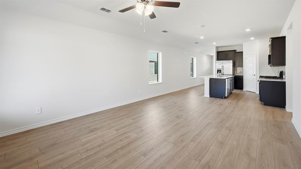 2113 Crockett Way Property Photo 29