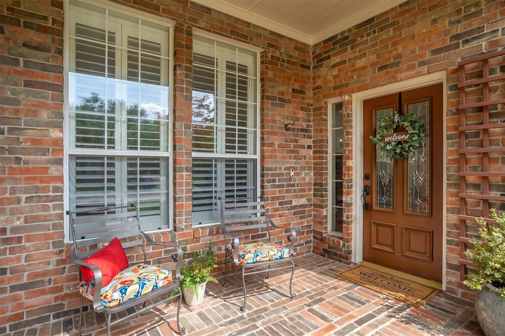 4705 Largo Drive Property Photo 3