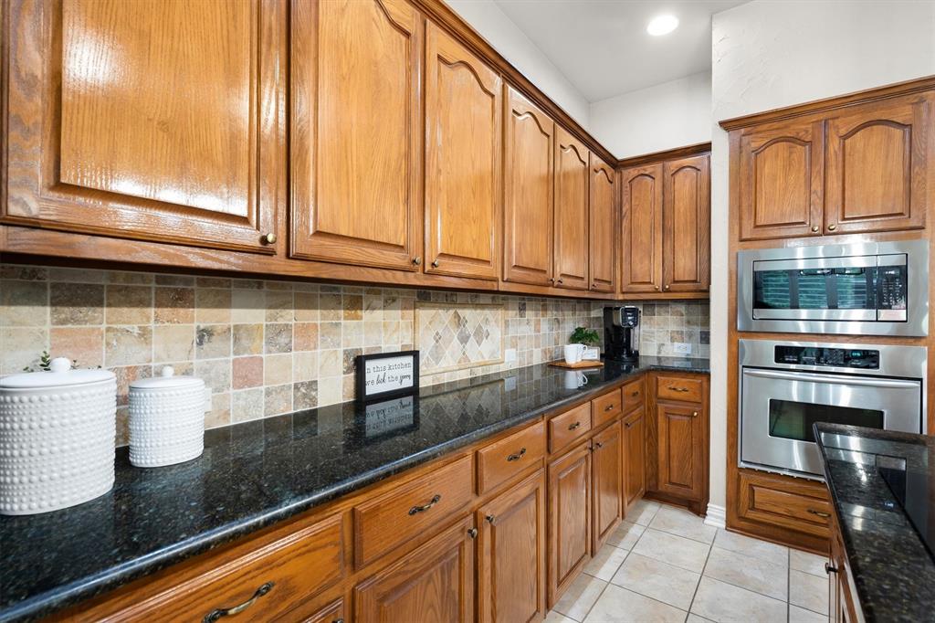 4705 Largo Drive Property Photo 16