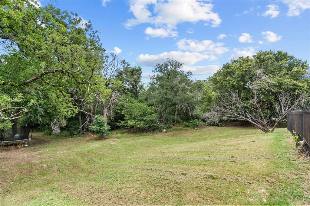 7348 Brady Oaks Drive Property Photo 20