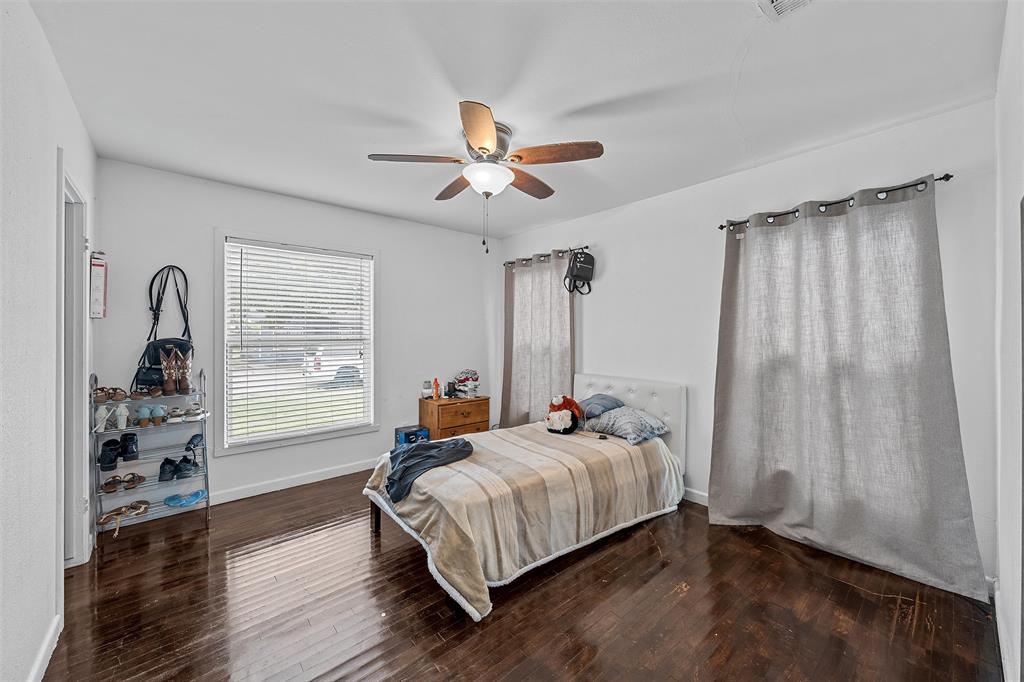 1905 Bell Street Property Photo 8