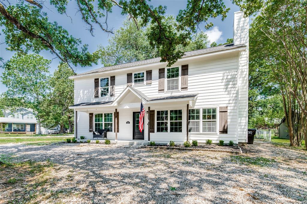 200 Lakeside Drive Property Photo 1