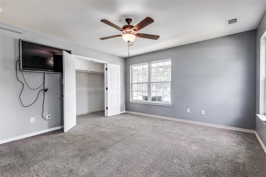 200 Lakeside Drive Property Photo 21