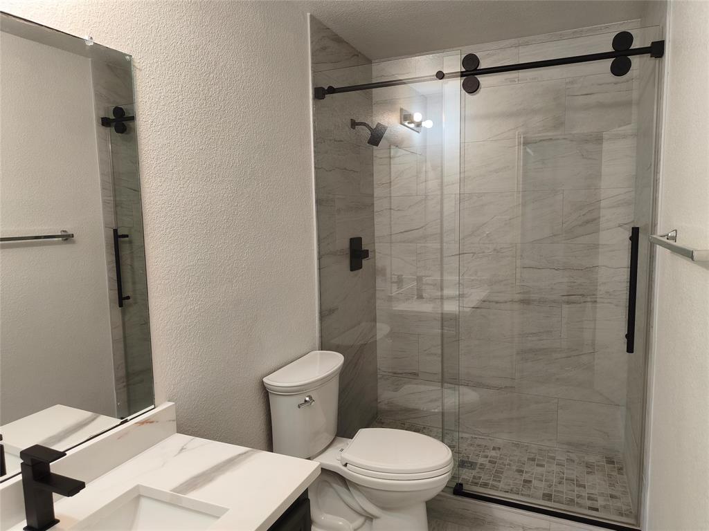 406 Stanley Falls Drive Property Photo 23