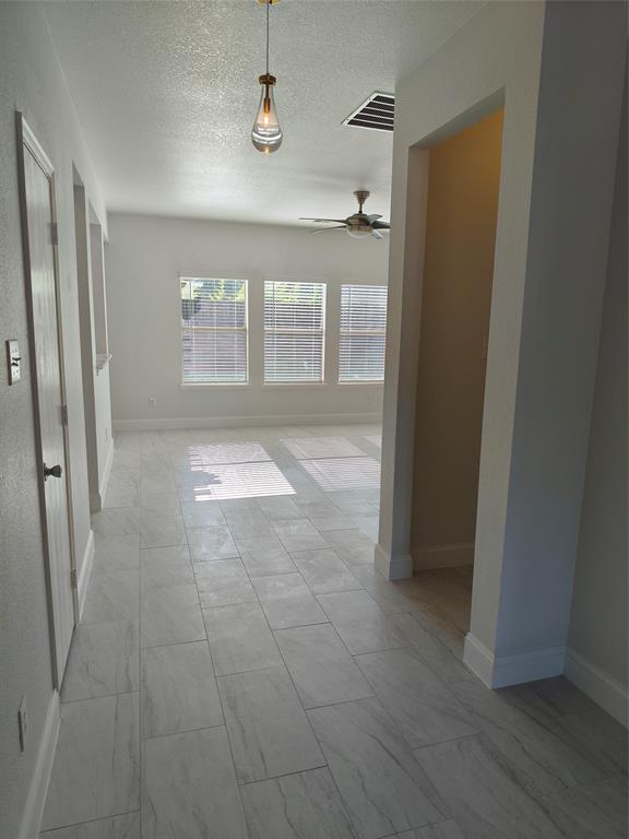 406 Stanley Falls Drive Property Photo 33