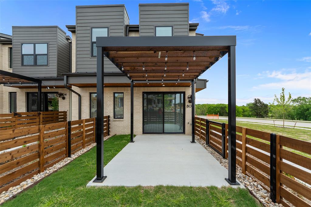 800 Emerling Property Photo 2