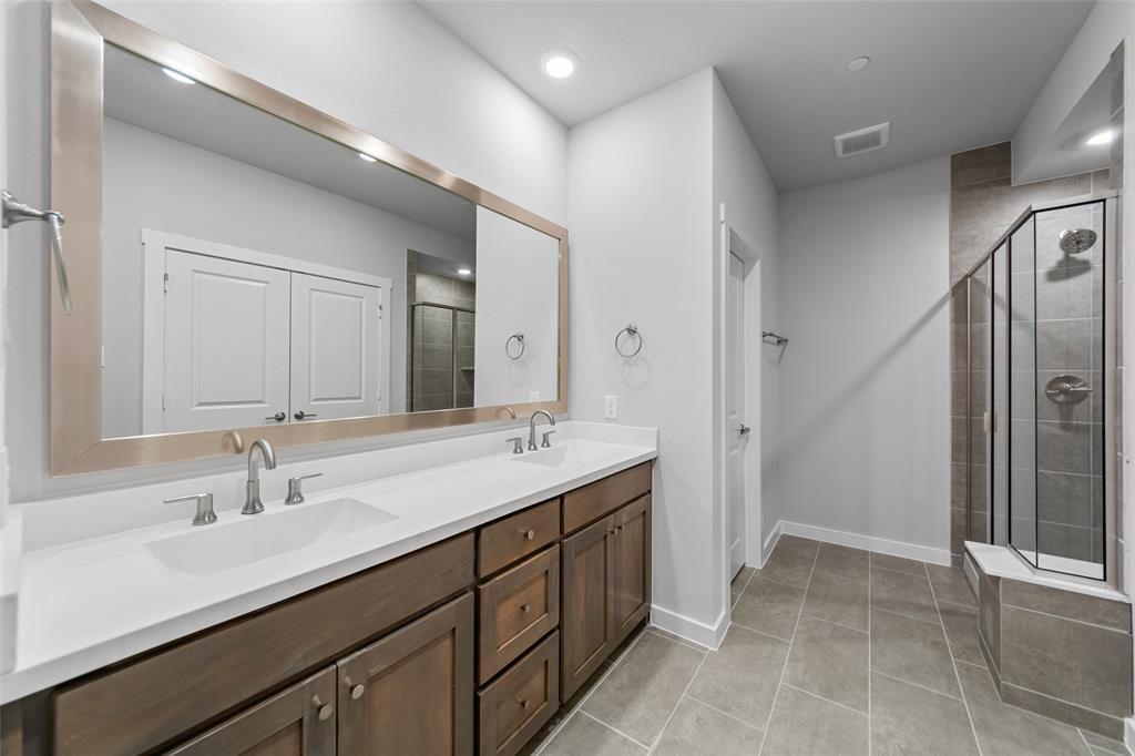 800 Emerling Property Photo 18