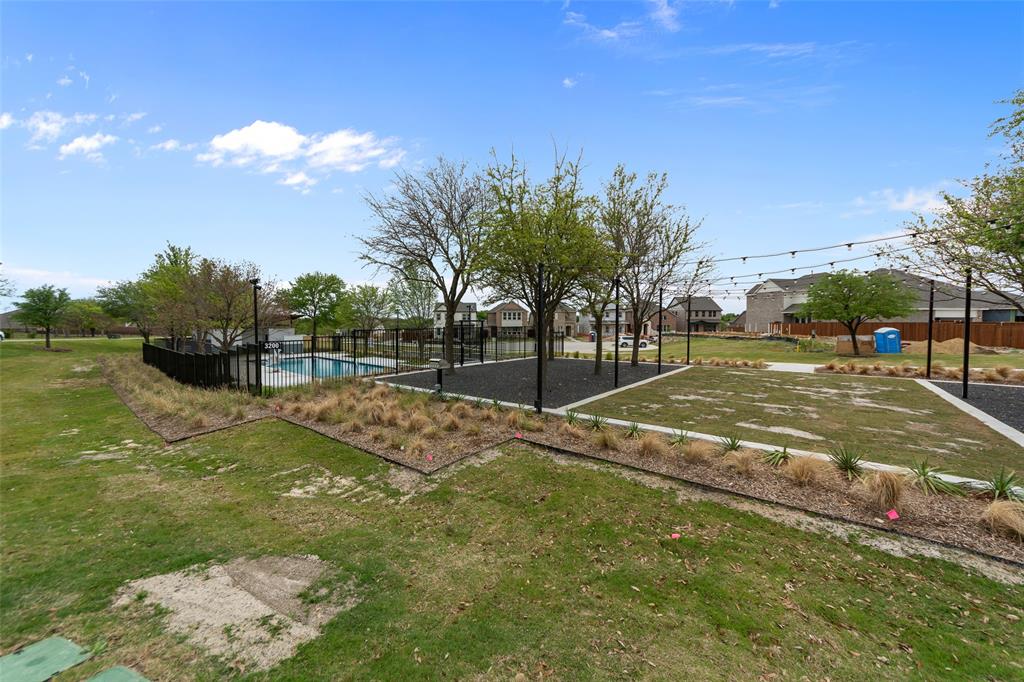 800 Emerling Property Photo 31