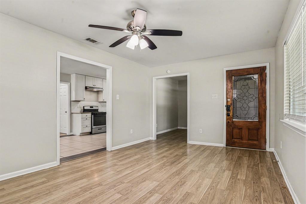 1125 Waweenoc Avenue Property Photo 3