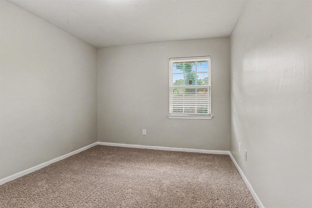 1125 Waweenoc Avenue Property Photo 12