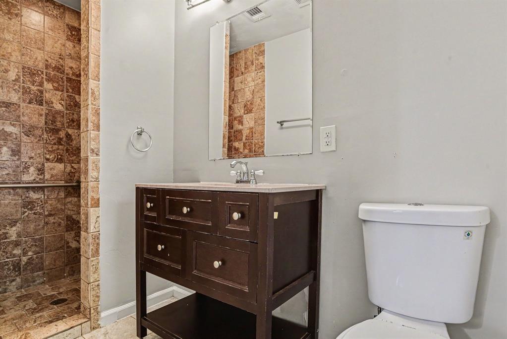 1125 Waweenoc Avenue Property Photo 14