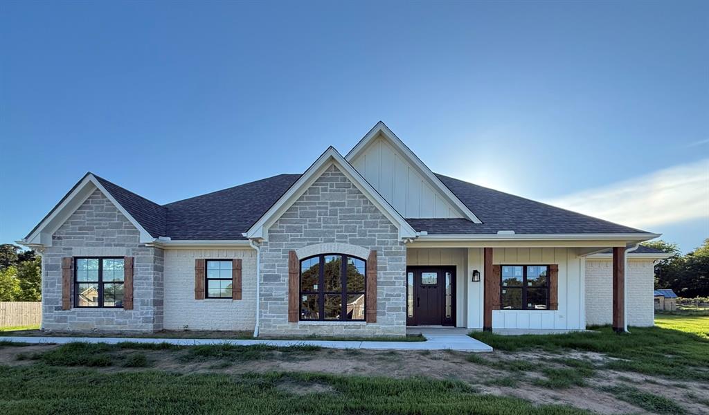202 Rs County Road 1189 Property Photo 1