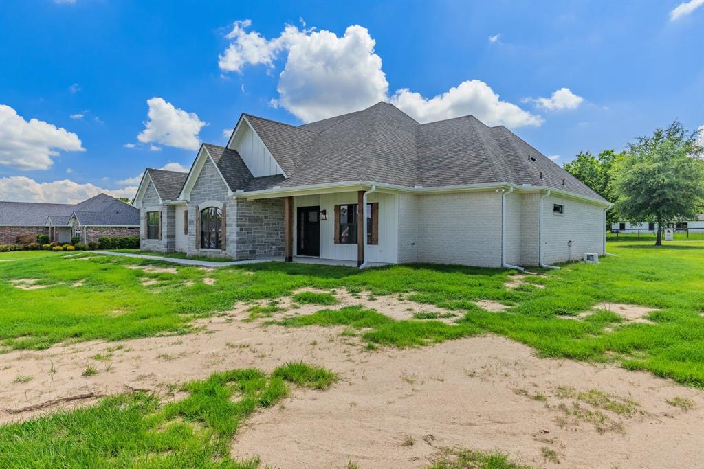 202 Rs County Road 1189 Property Photo 5