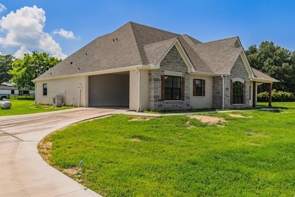 202 Rs County Road 1189 Property Photo 6