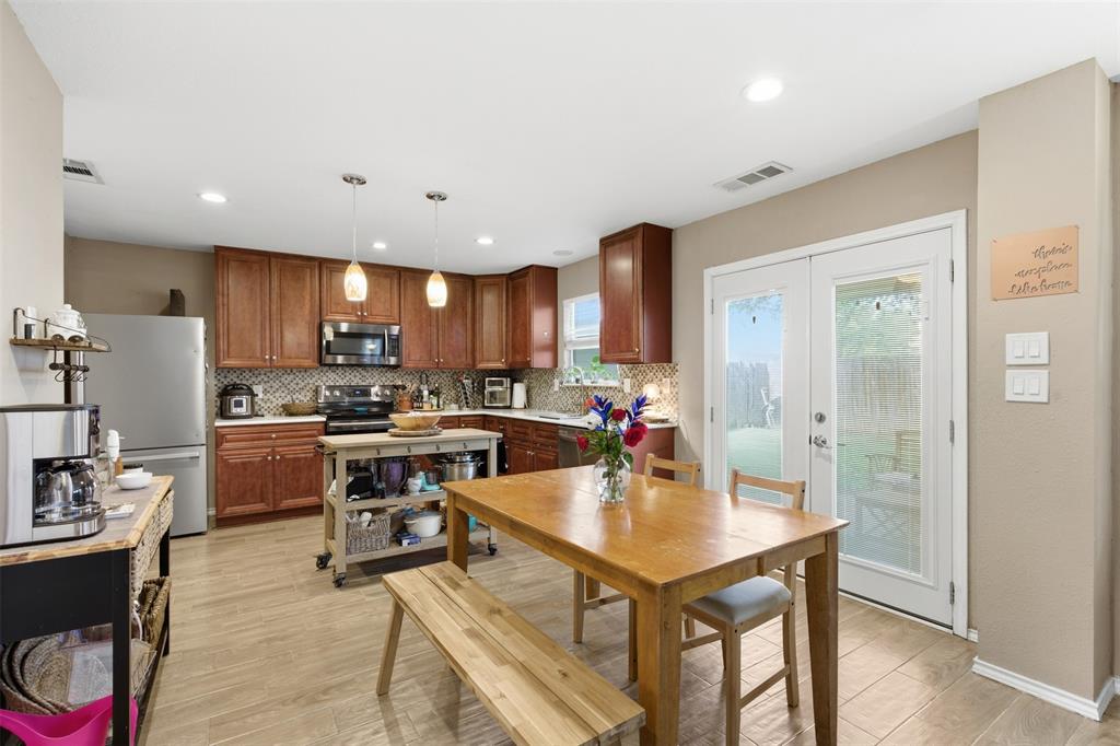 2313 Southway Property Photo 11