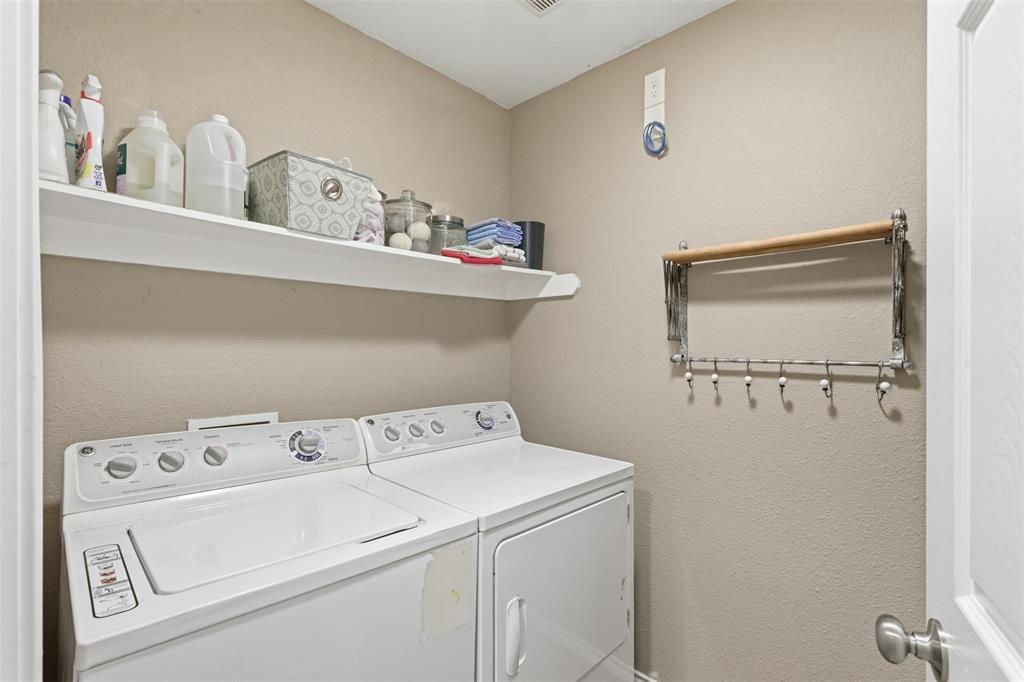 2313 Southway Property Photo 16