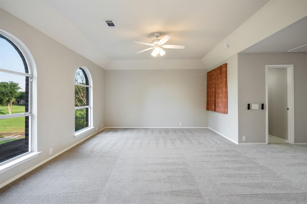 2733 Woodson Drive Property Photo 25