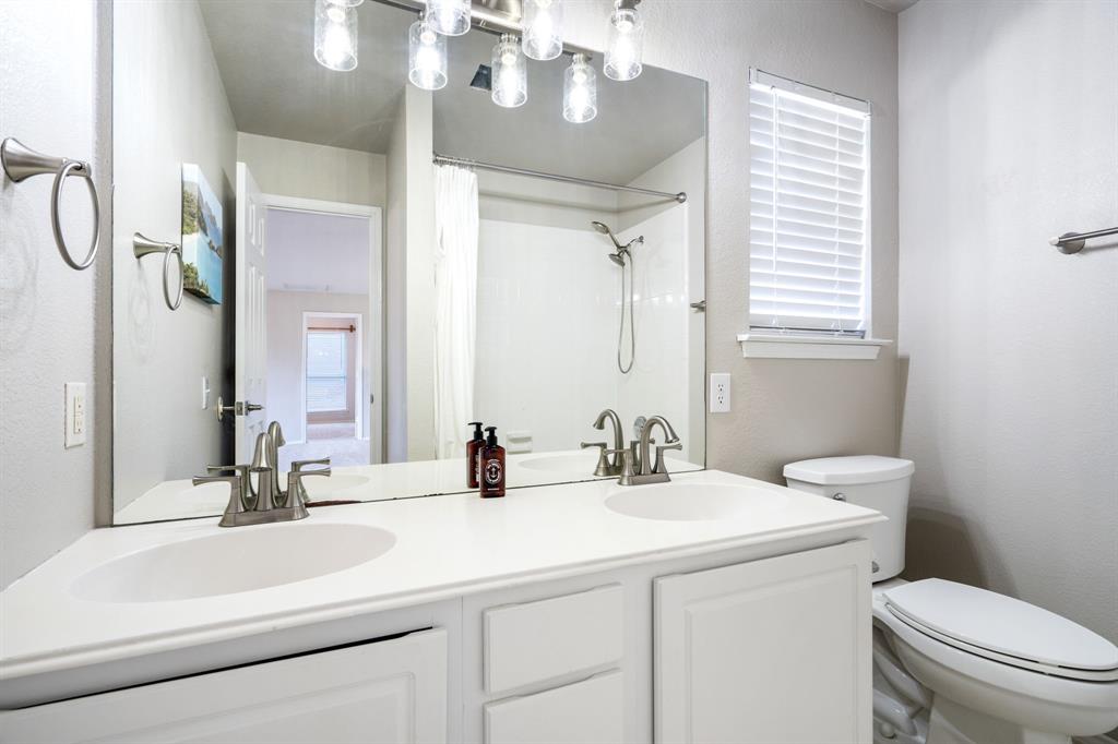 2733 Woodson Drive Property Photo 29