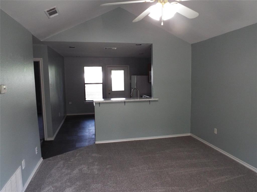 747 Luther Ln Property Photo 3