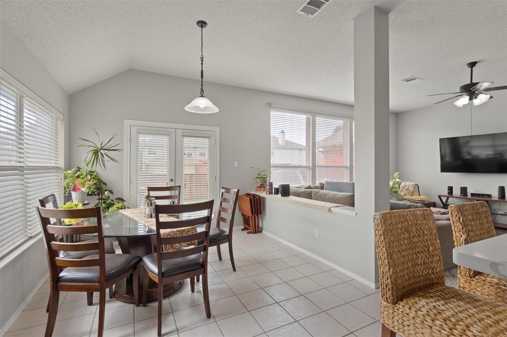 5025 Vineyard Lane Property Photo 10