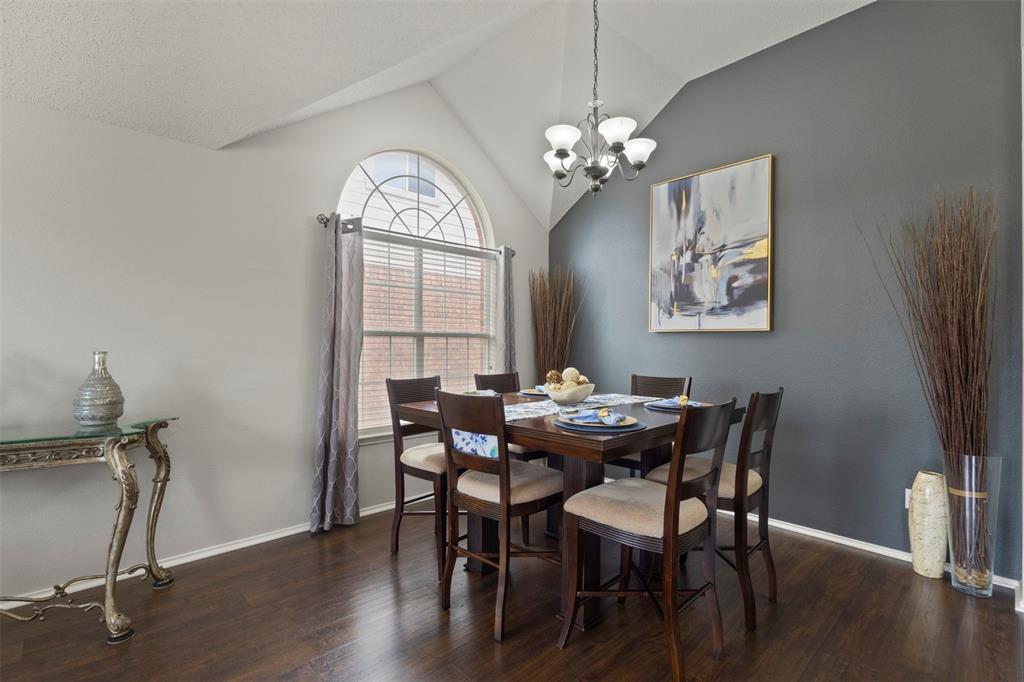5025 Vineyard Lane Property Photo 13