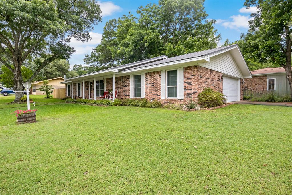 1002 S Lide Avenue Property Photo 3