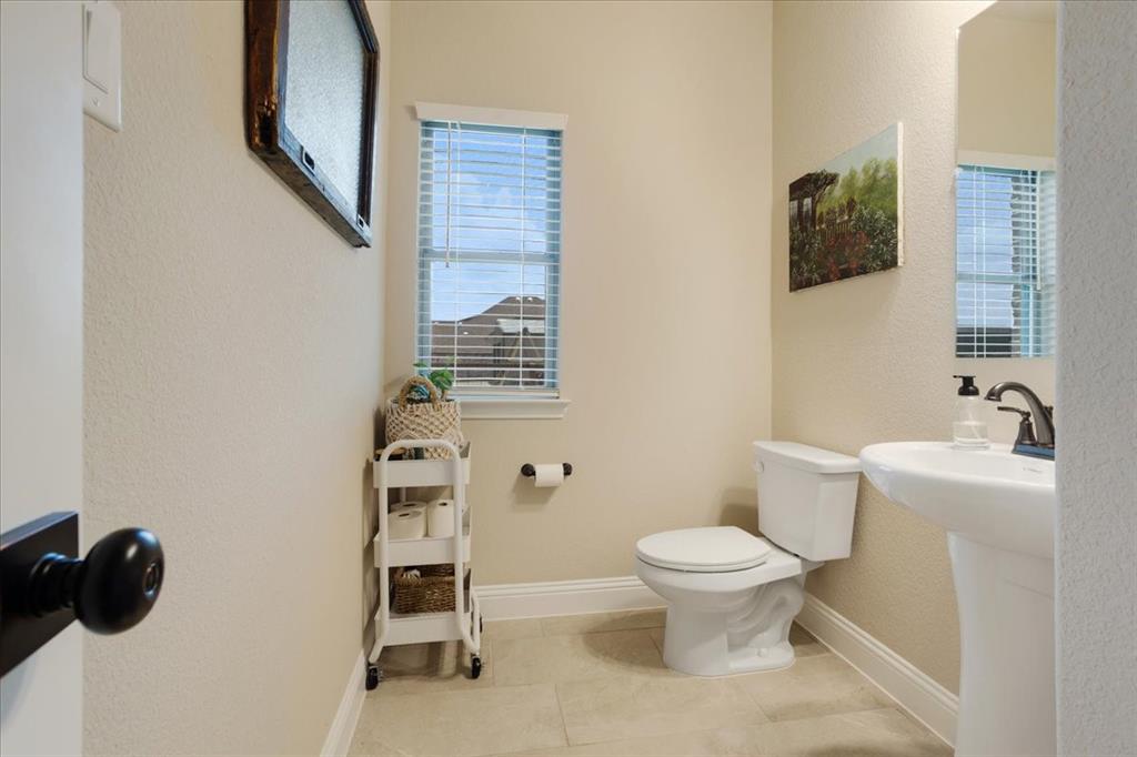 1035 Hickory Lane Property Photo 5