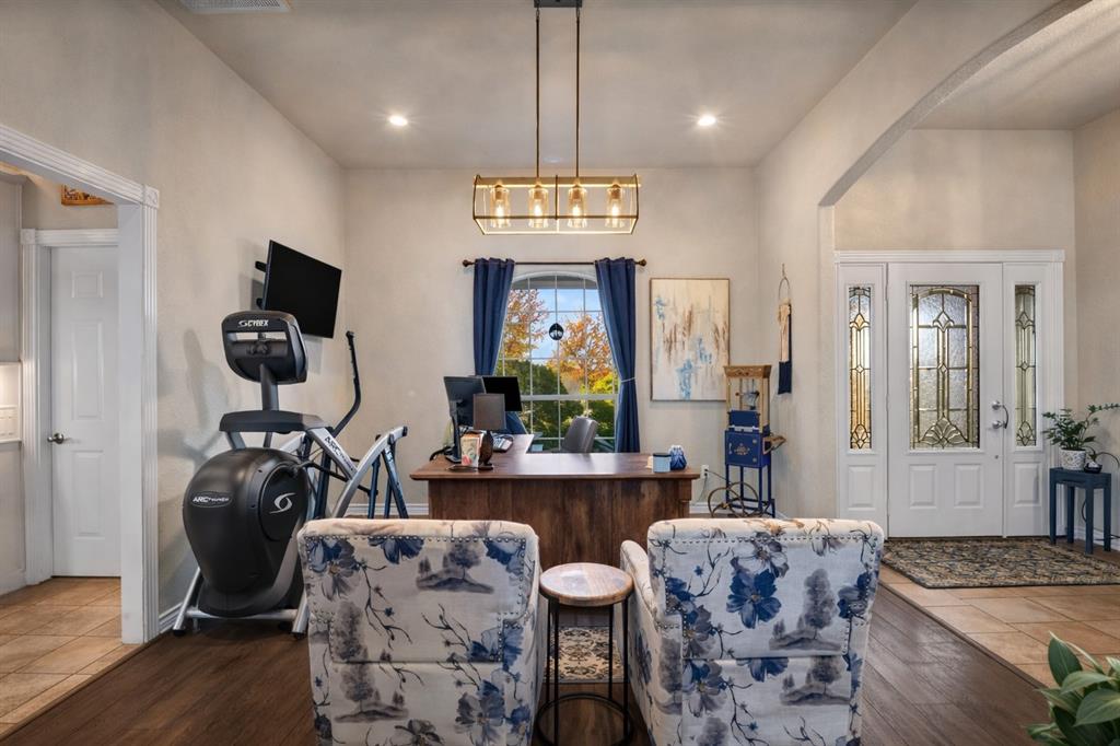737 County Road 4699 Property Photo 14