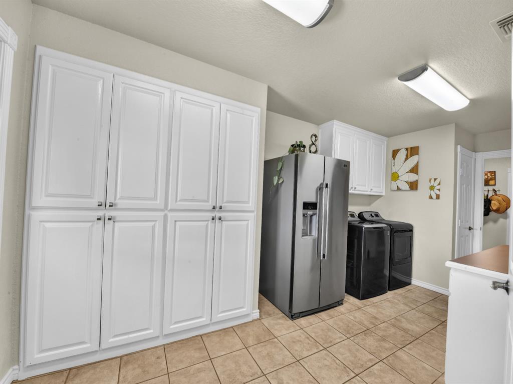 737 County Road 4699 Property Photo 25