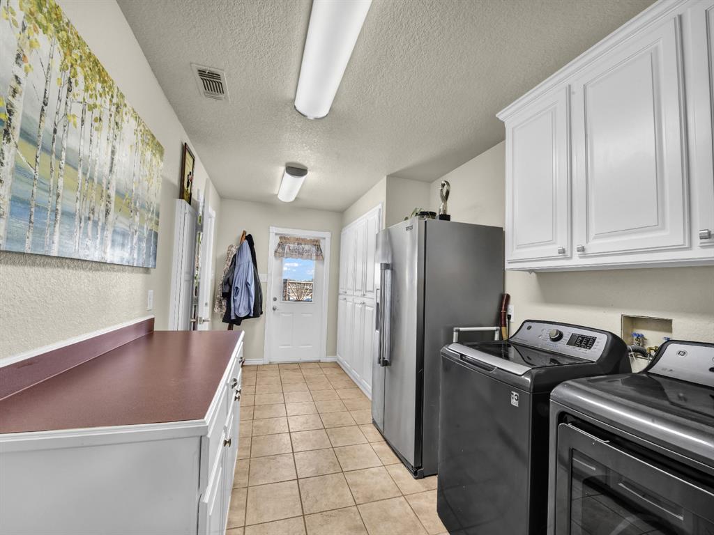 737 County Road 4699 Property Photo 27