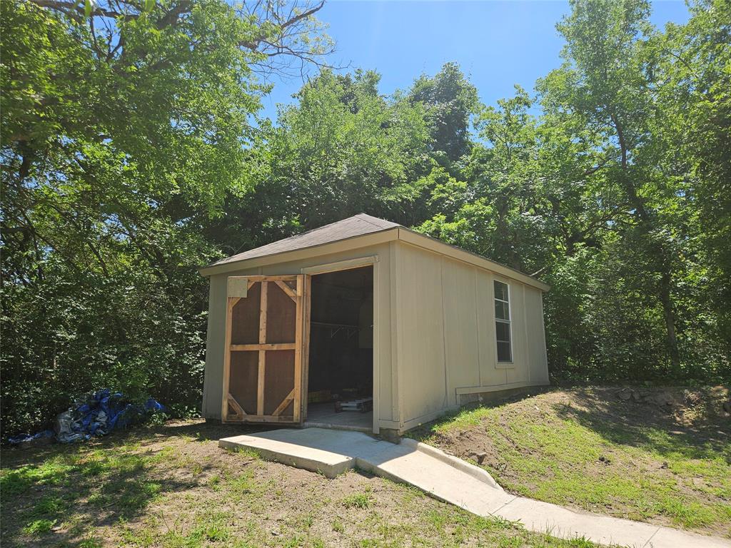 234 E Fork Road Property Photo 19