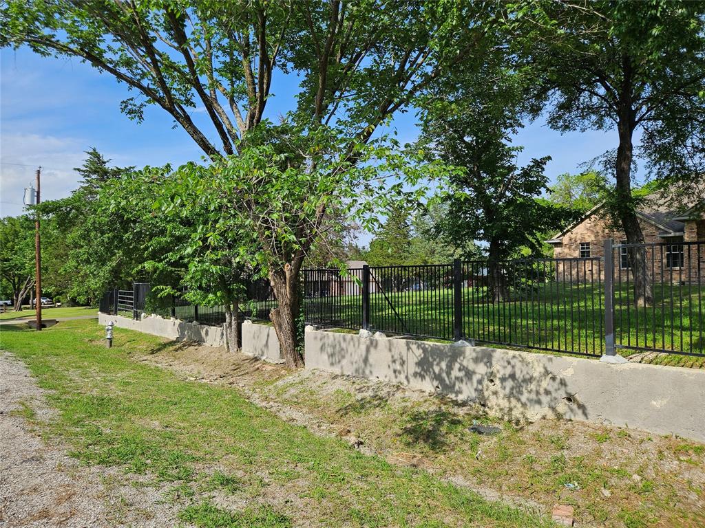 234 E Fork Road Property Photo 25