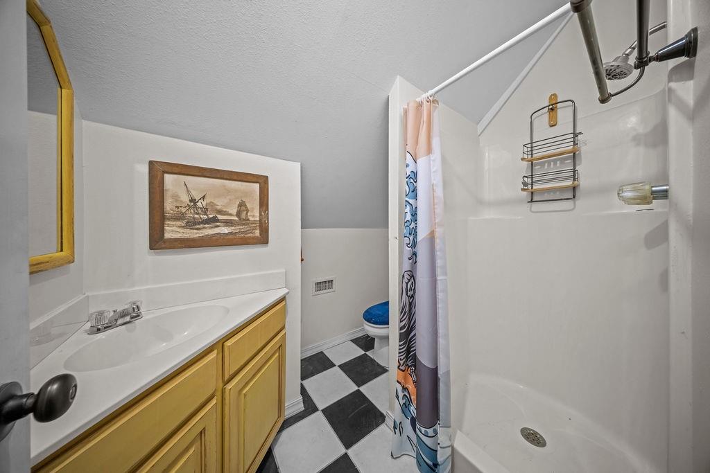 1122 County Road 3750 Property Photo 33