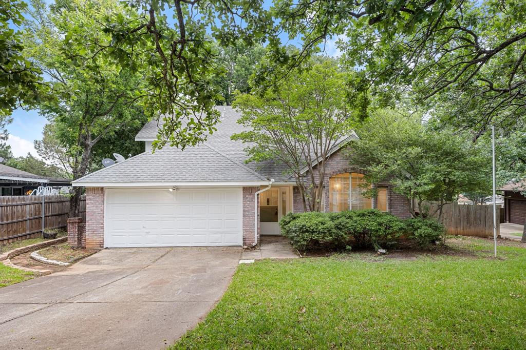 3208 Hickory Court Property Photo 1